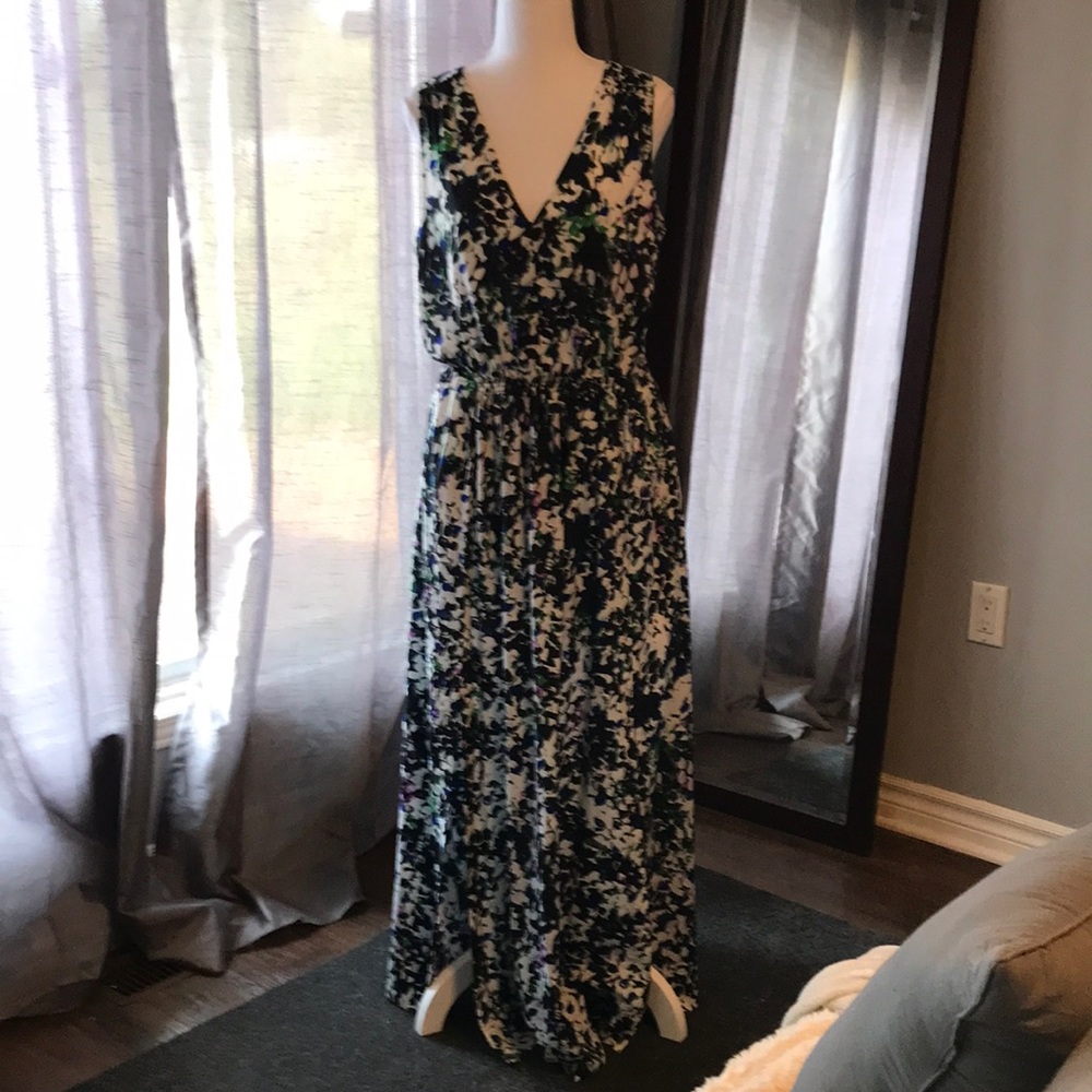 NWOT Banana Republic Maxi Dress